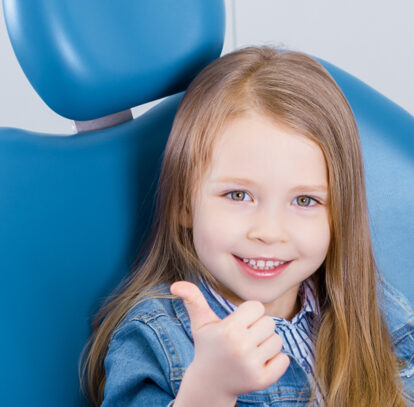 What food to eat and avoid for a child’s dental health