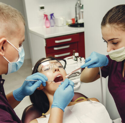 8 Benefits of Early Wisdom Tooth Removal in Teens and Adults