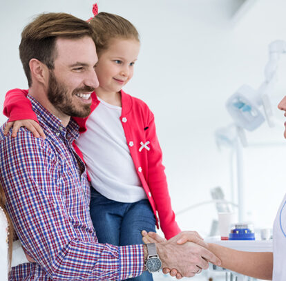 From Toddler Teeth to Senior Smiles: Why One Dentist Makes Family Care Easier